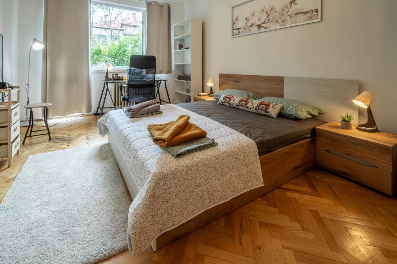 Vivid Condo By Ndk And Vitosha Blvd With Free Secured Parking And Ac Sofía Exterior foto