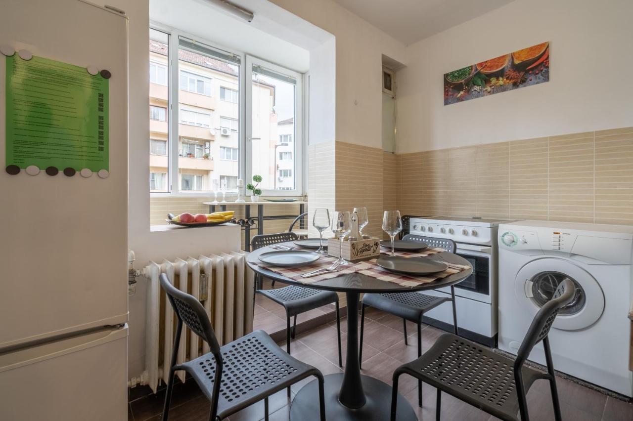 Vivid Condo By Ndk And Vitosha Blvd With Free Secured Parking And Ac Sofía Exterior foto