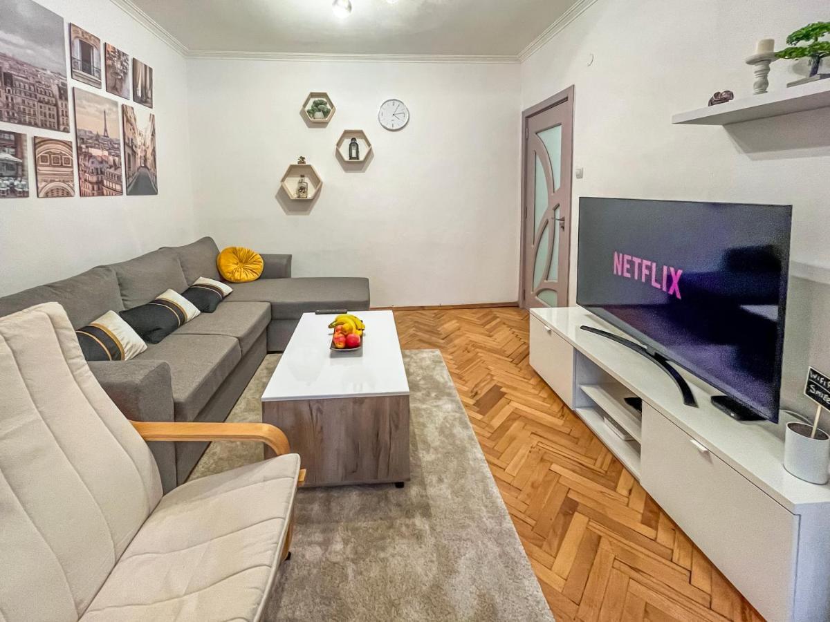 Vivid Condo By Ndk And Vitosha Blvd With Free Secured Parking And Ac Sofía Exterior foto